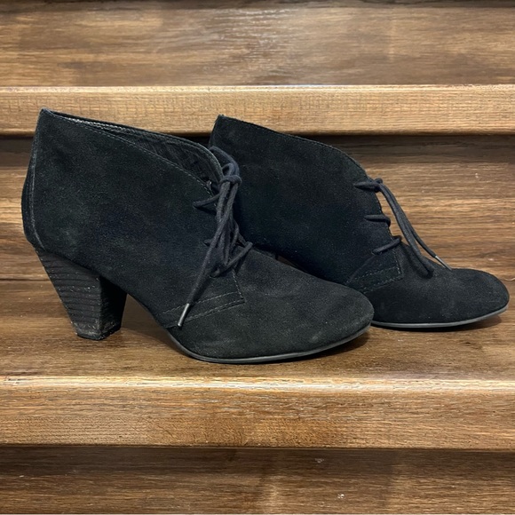 Aldo Black Suede Lace-up Ankle Booties. Women’s‎ size US 7.5 /EU 8 - Picture 3 of 10